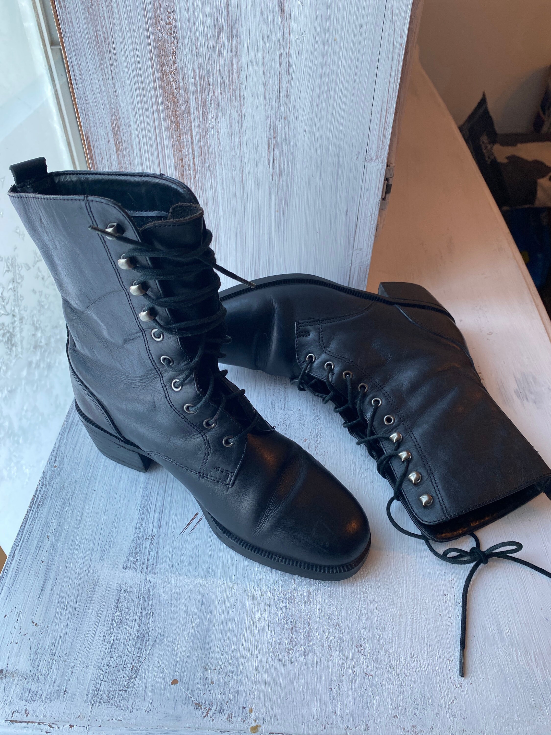 mybestLuck Women Vintage Medieval Boots Retro Cosplay High Martin Boots Black / US7.5(Label Size 38)