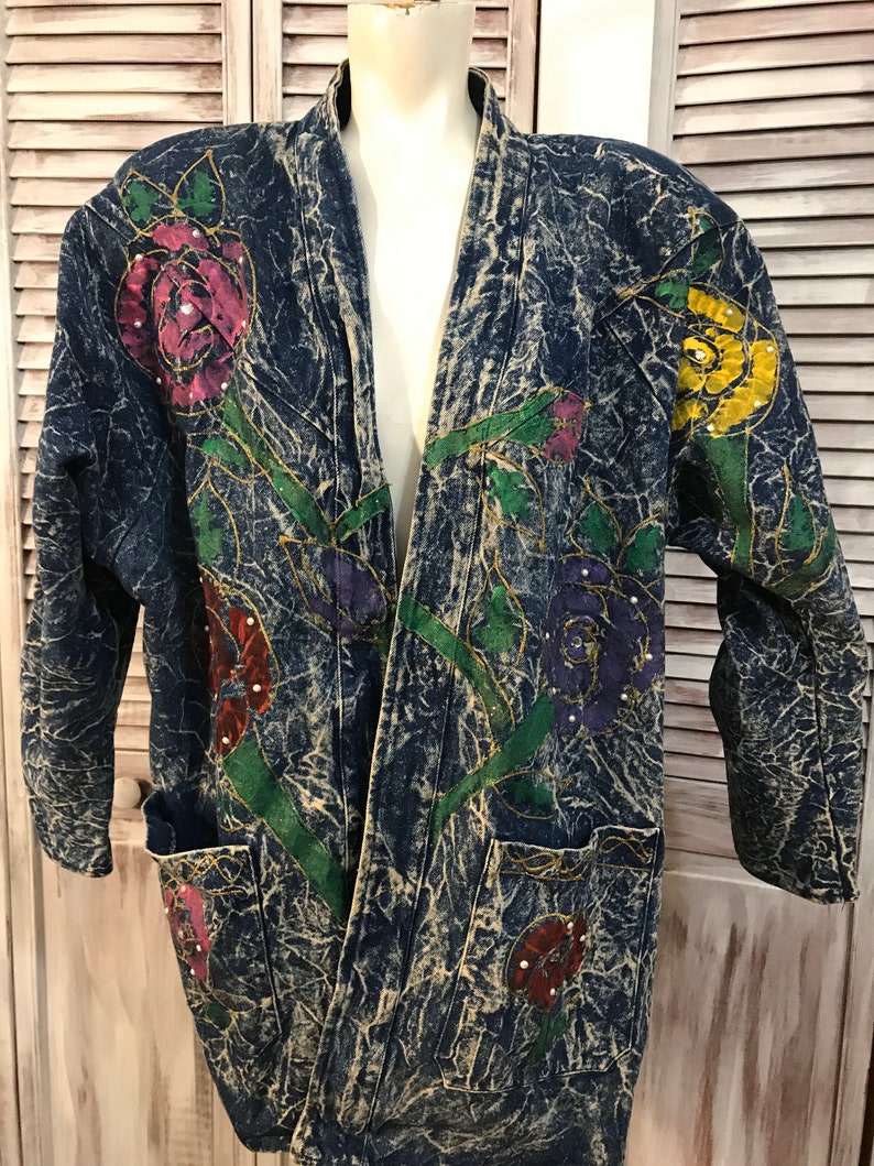 jeans coat vintage women/'s jeans coat acid wash jeans with painted flower and studs 80 year old women/'s jeans jacket medi size