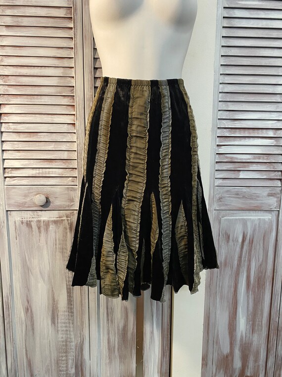 Cute black top velvet skirts
