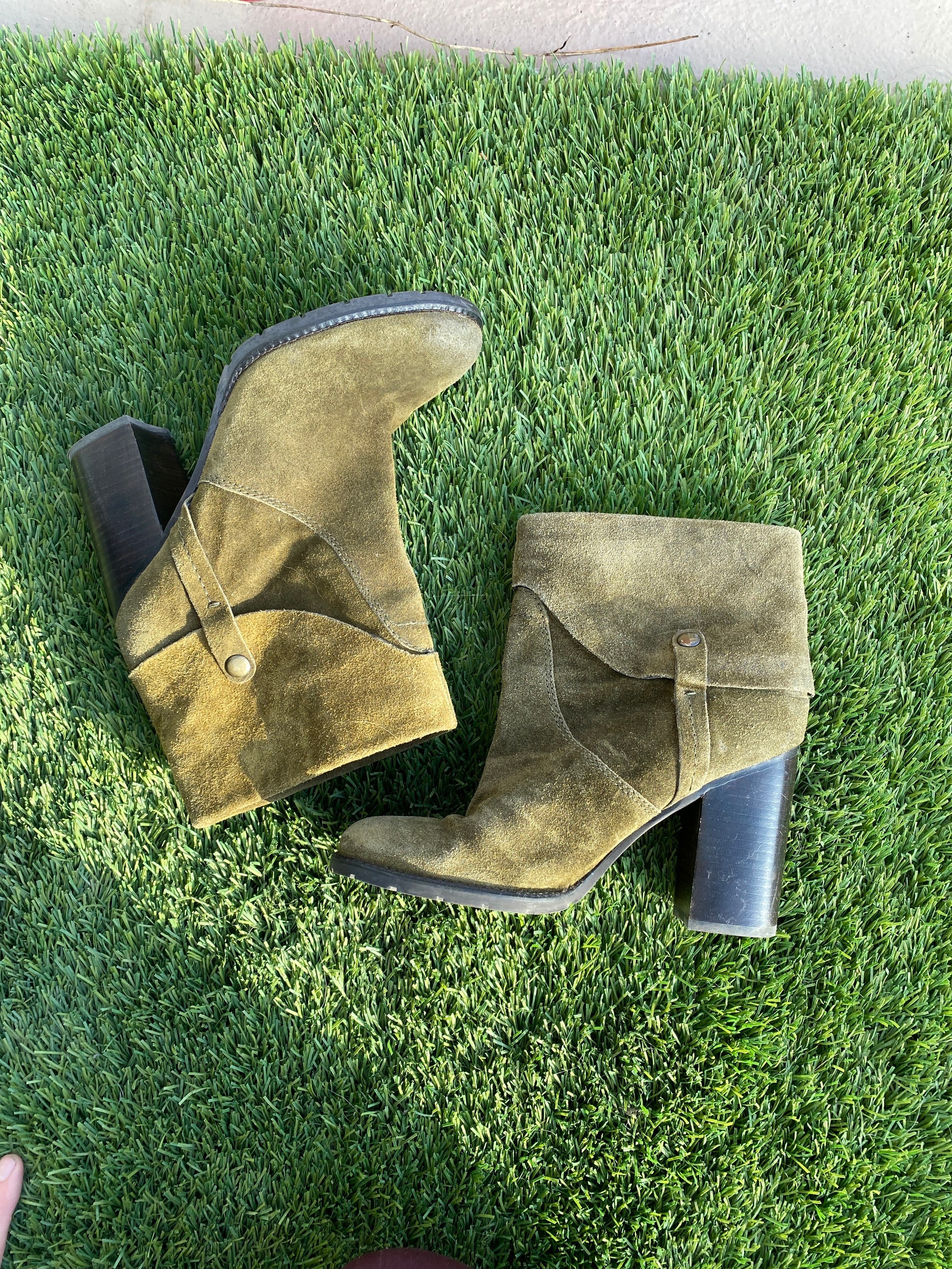 Vintage 90s Women s Green Suede Cowboy Boot Franco Sarto Size 8.5 Boot
