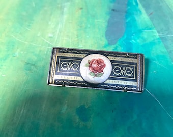 Vintage rose brooch - rose gold metal gold color 4 1/2 cm wide - by 2 cm long - stunning rectangular brooch - brooch with lots