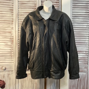 Vintage Men&#39;s Black Leather Coat - Alaska Leather Jacket Size M from the 80s