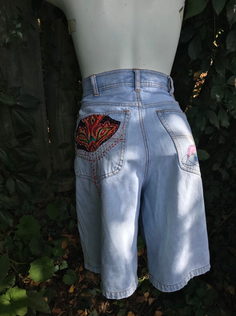 long vintage shorts high waist baggy Short up cycled patchwork embroidery size 30 shorts faded jeans