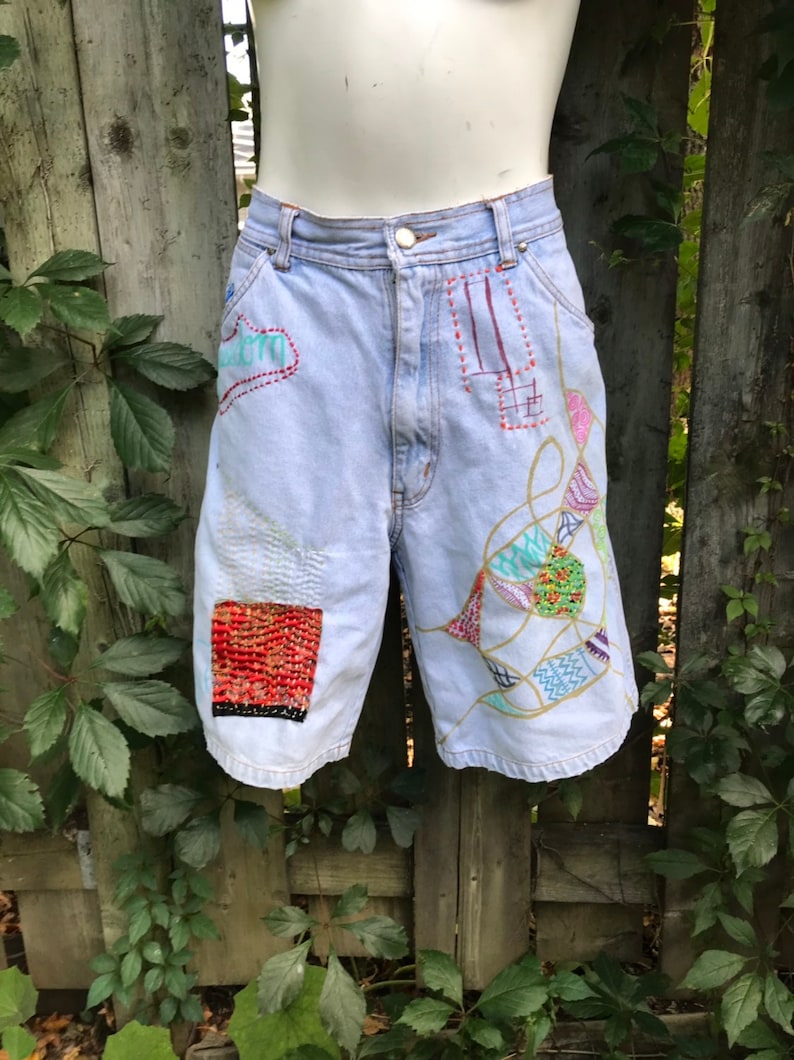 long vintage shorts high waist baggy Short up cycled patchwork embroidery size 30 shorts faded jeans