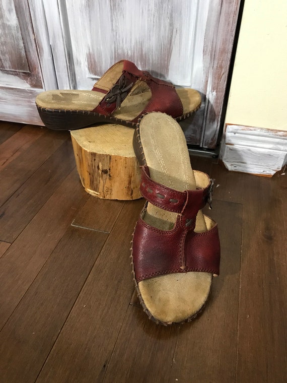 naturalizer mule shoes