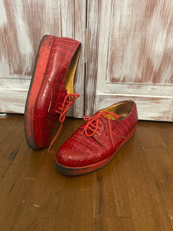 Scarpe con plateau stringate rosse da donna in pelle rossa vintage