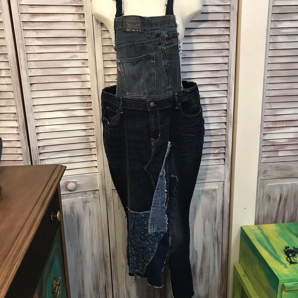 salopette up cycled clothing taille plus - salopette jupe longue en jeans récupérer - grandeur 2xl