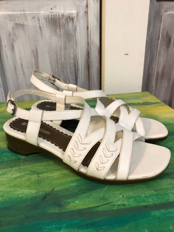 naturalizer sandals