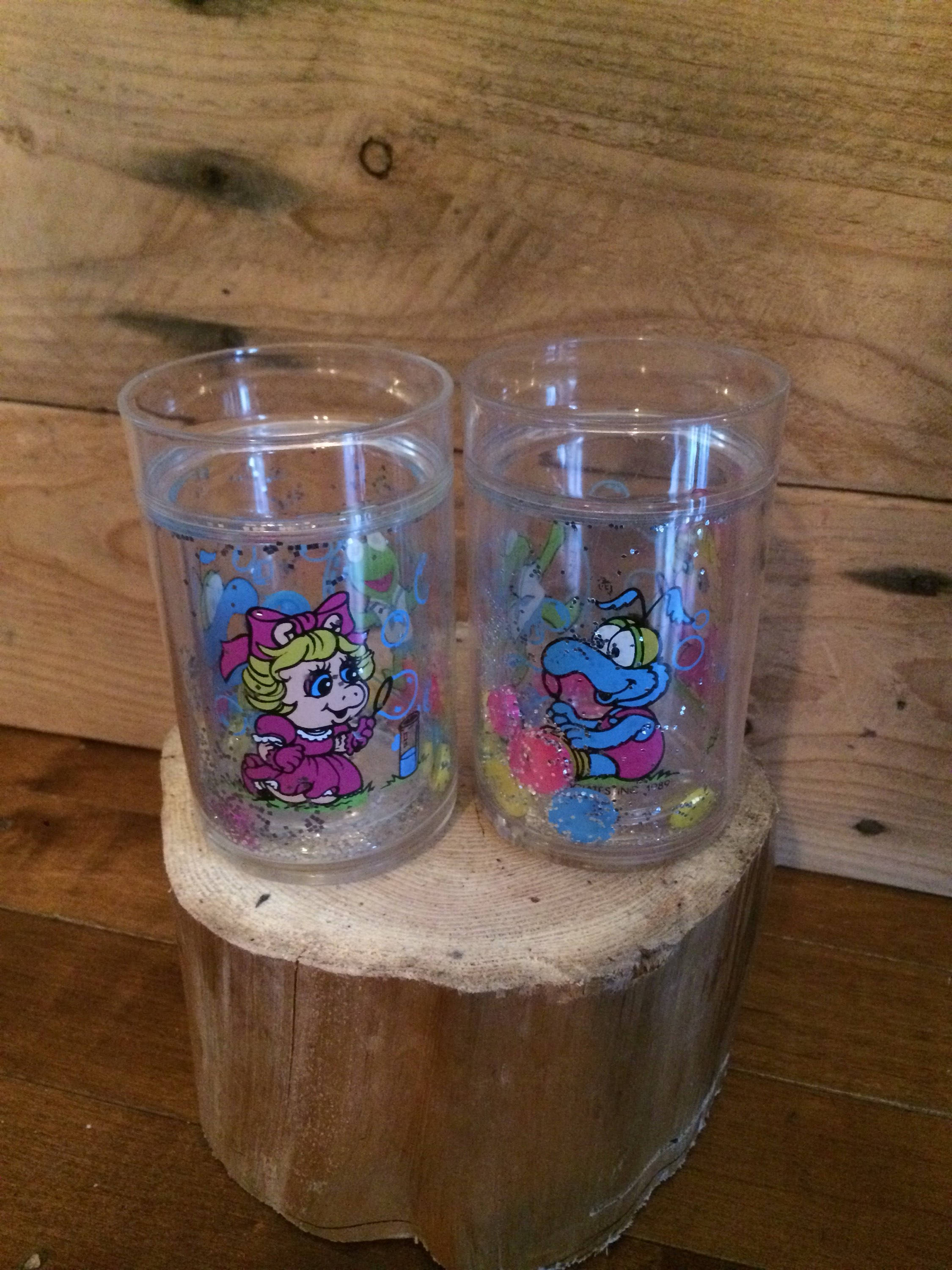 Vintage verre d'enfant Sesame Street Miss pegee et elmo et compagnie 2  verre en plastique avec brillant et petit bille qui bouge dans l'entr