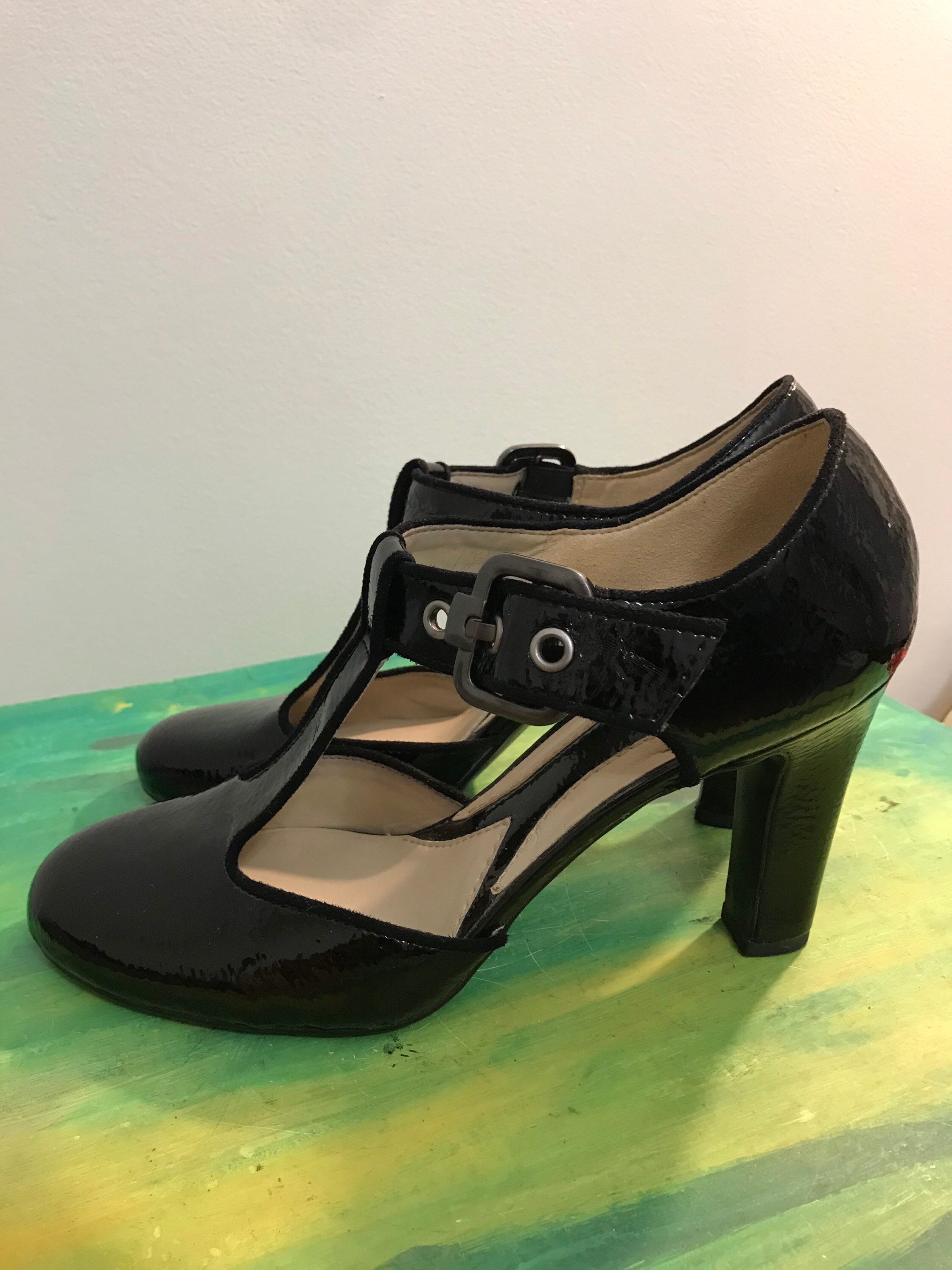 retro pump shoes