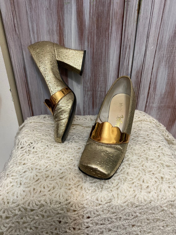 Buy Women's Gold Vintage Shoes From the 60s Small Heel Online in India - Etsy