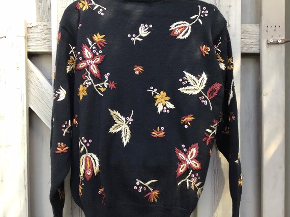 EcoloreMode Vintage Women's Sweater from The 90s Danier with Embroidered Patterns Size M