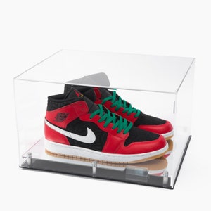 DECOMIL – Shoe Display Case | Acrylic Showcase Box | 2 Shoes Display | Mirrored Floor Sports Memorabilia Case