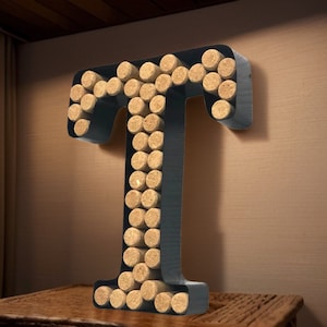 Portacorchos de vino Decomil (A-Z) (Letra T) / Portacorchos decorativo con letras para vino (T) / Decoración de pared con portacorchos (T)