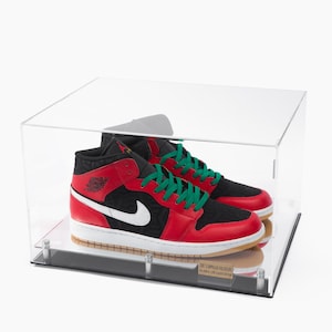 Acrylic Shoe Display Case – Mirrored Base, Sports Memorabilia Showcase