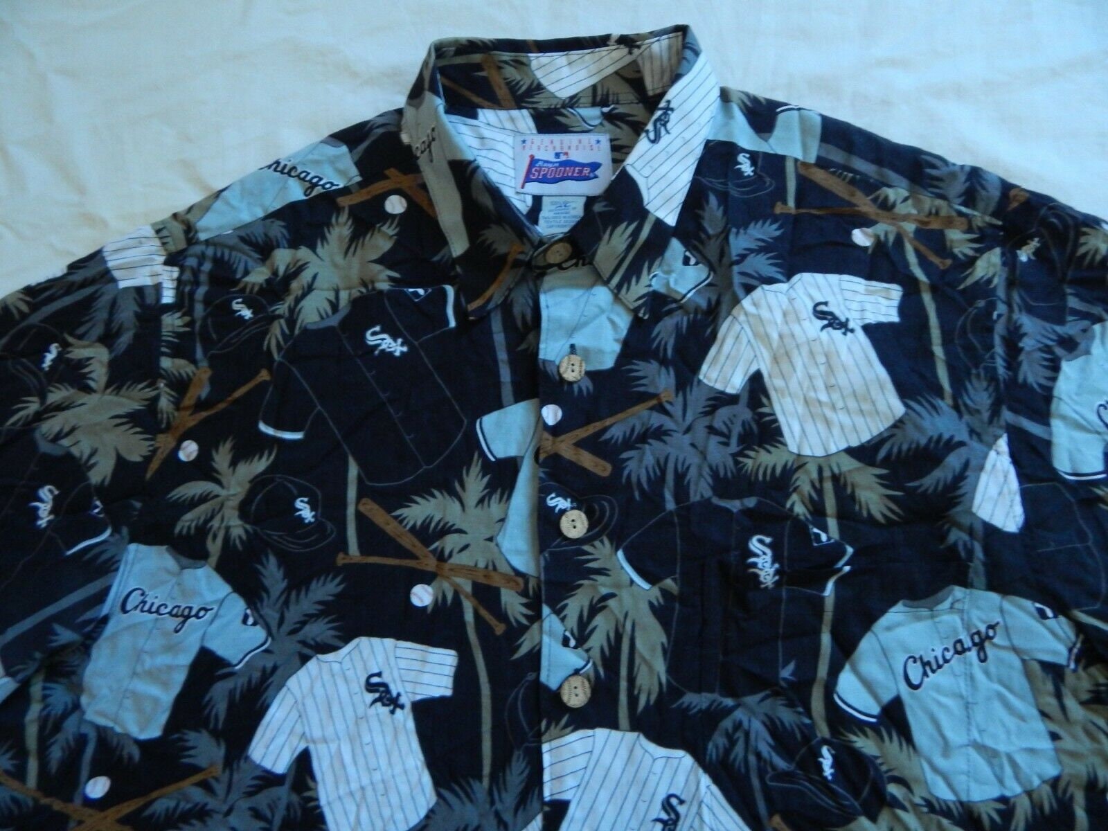 Chicago White Sox Short Sleeve Button Up Tropical Aloha Hawaiian Shirts For  Men Women Shirt - StirTshirt