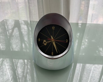 Vintage Jefferson 500 Atomic Space Age Chrome Desk Clock