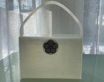 Vintage MCM Wilardy Pearl White Lucite Handtasche