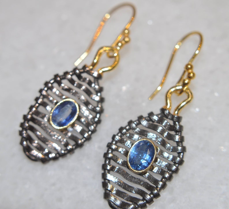 Genuine Blue Kyanite Dangle Drop Lady/'s Earrings with Genuine Gemstone and Sterling Silver