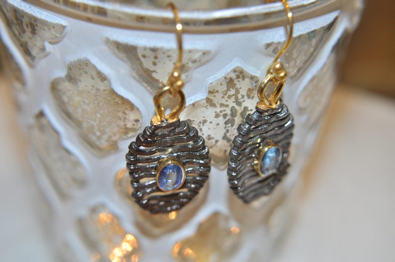 Genuine Blue Kyanite Dangle Drop Lady/'s Earrings with Genuine Gemstone and Sterling Silver