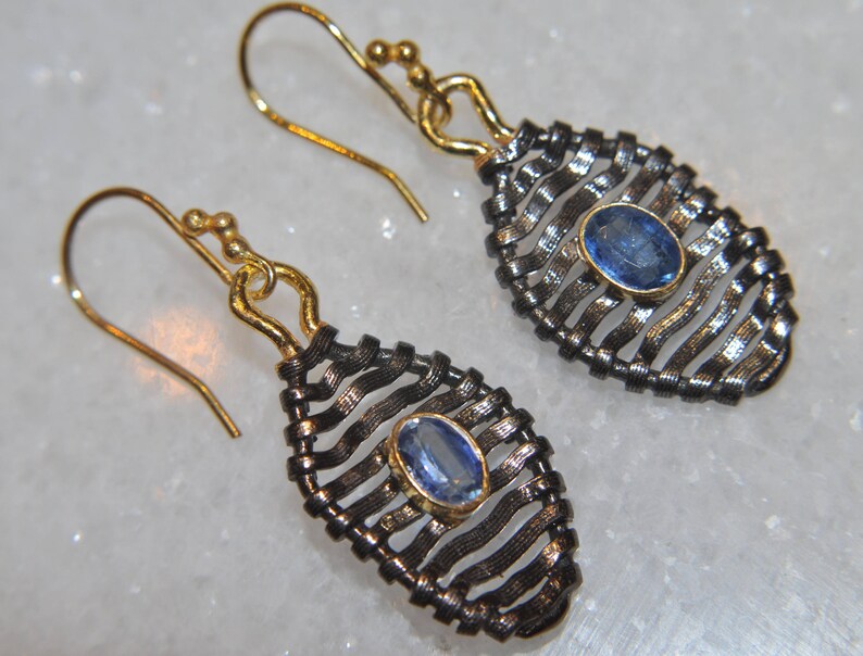 Genuine Blue Kyanite Dangle Drop Lady/'s Earrings with Genuine Gemstone and Sterling Silver