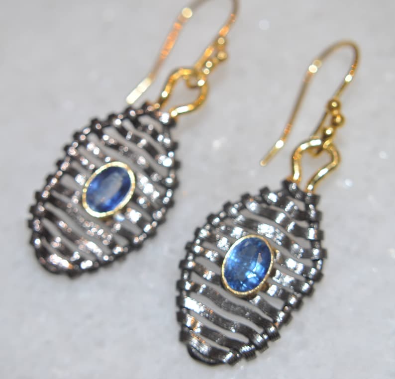 Genuine Blue Kyanite Dangle Drop Lady/'s Earrings with Genuine Gemstone and Sterling Silver