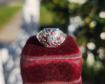Art Deco 18k Gold Diamond And Ruby Ring