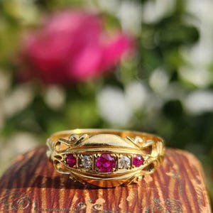 Beautiful 18k Gold Edwardian Ring Size 9