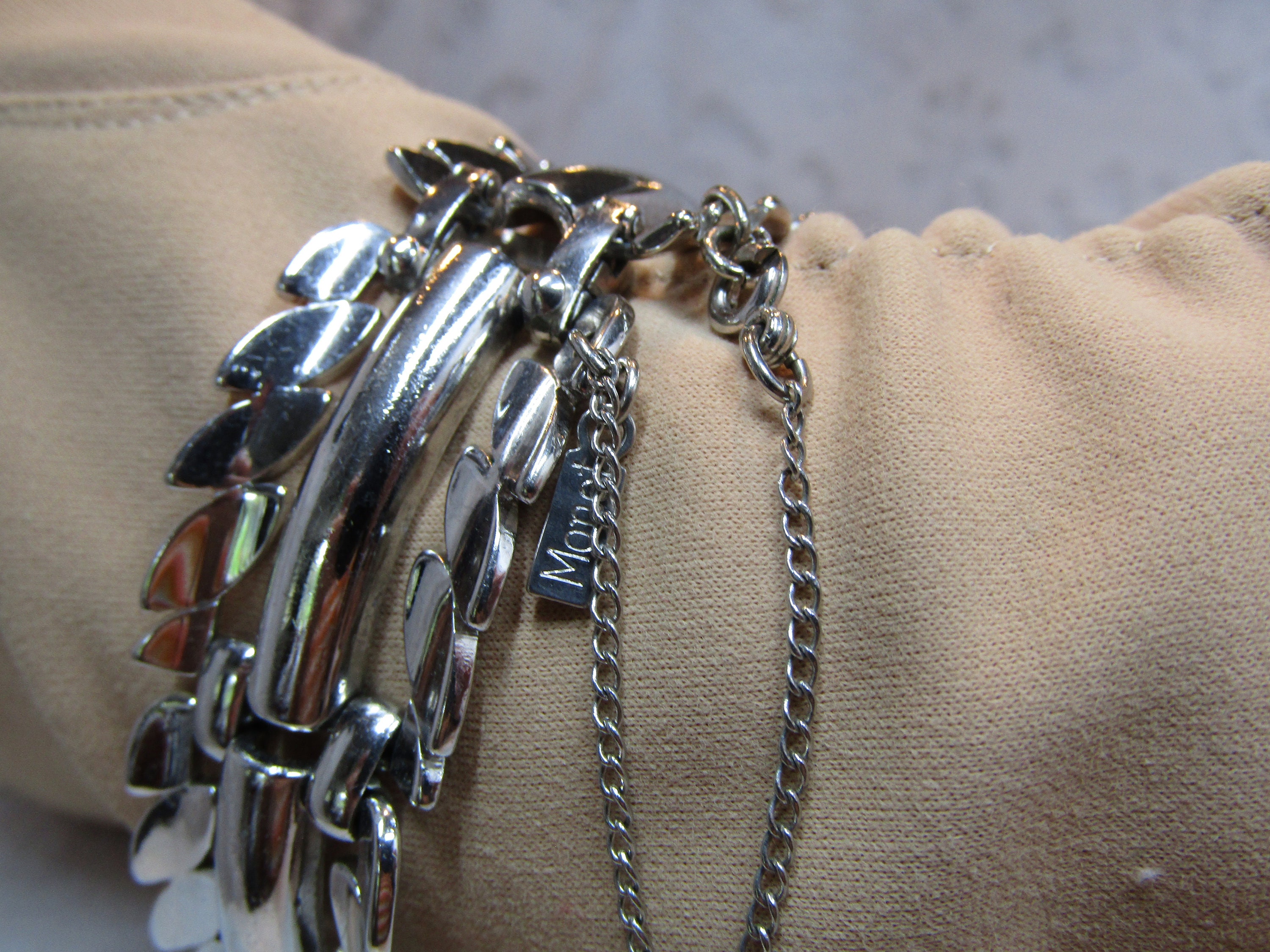 Vintage MONET Double Hinged Clasp Silver Toned Metal
