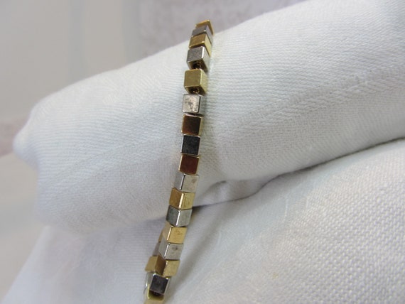 Crown Trifari Gold Tone and Silver Tone Cube Bead… - image 5