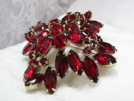 Vintage Large Two-tier Red Rhinestone and Gold Tone C… - Gem