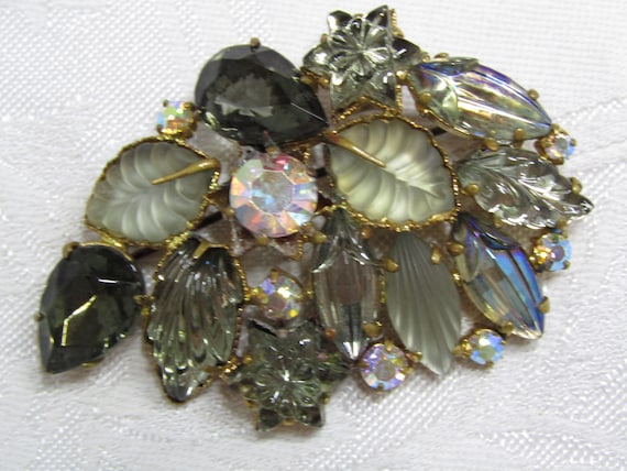 Vintage Unsigned Well Made Smoky Art Glass Leaves… - image 1