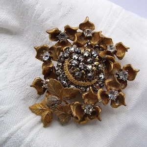 Vintage Brooch Robert Original - Etsy