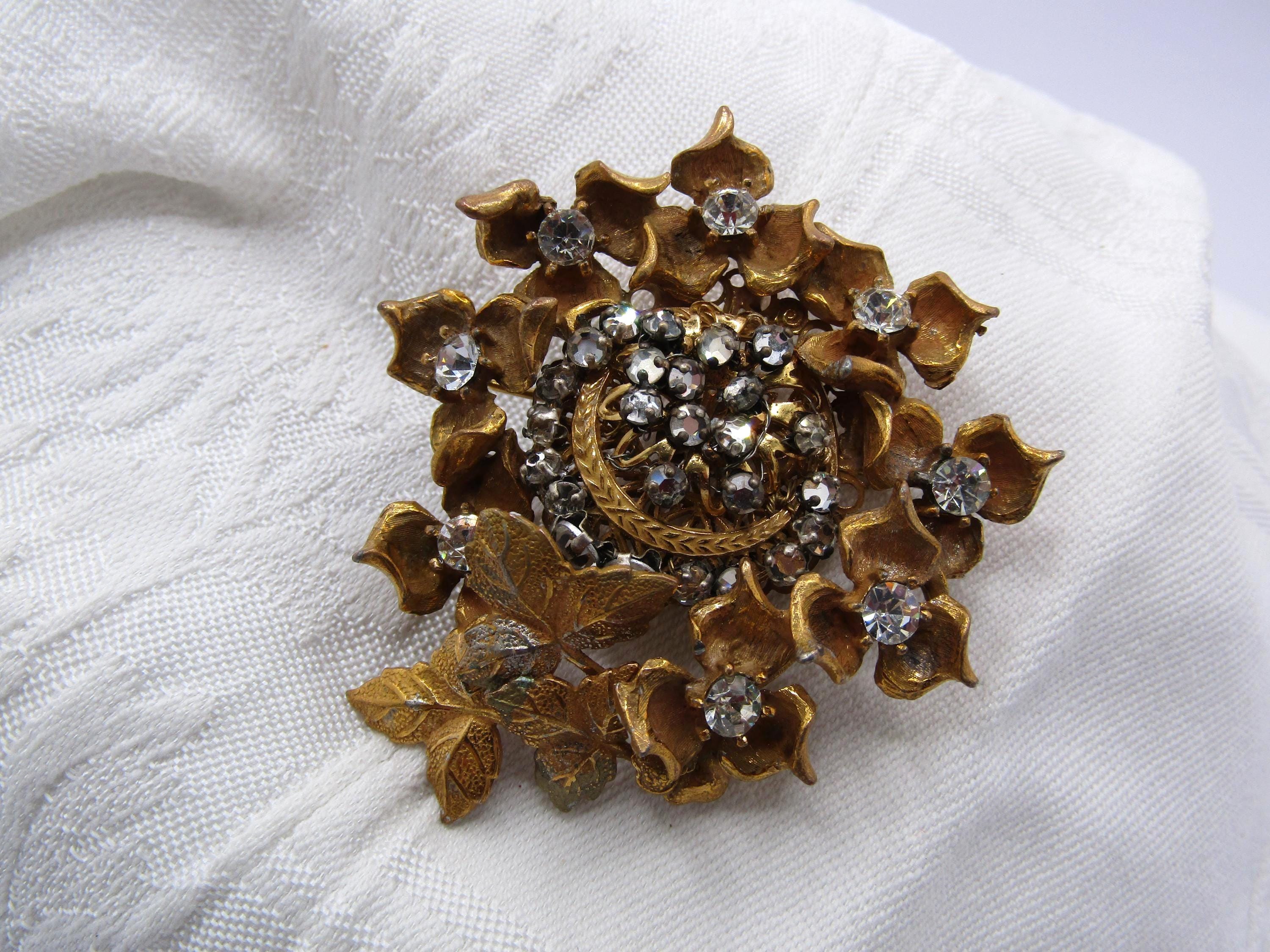 Original by Robert 花輪ブローチ Original by Robert Brooch - Etsy