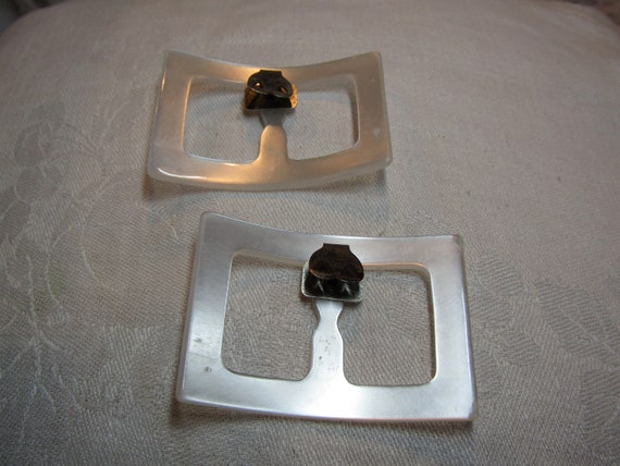 Vintage Mod Square Buckle Shaped Frosted White Ac… - image 6