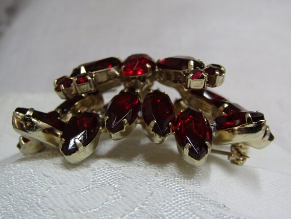 Vintage Large Two-tier Red Rhinestone and Gold Tone C… - Gem