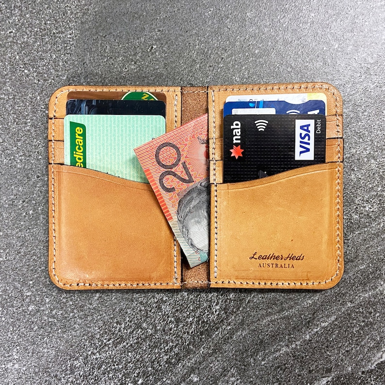 Natural leather vertical card wallet. image 6