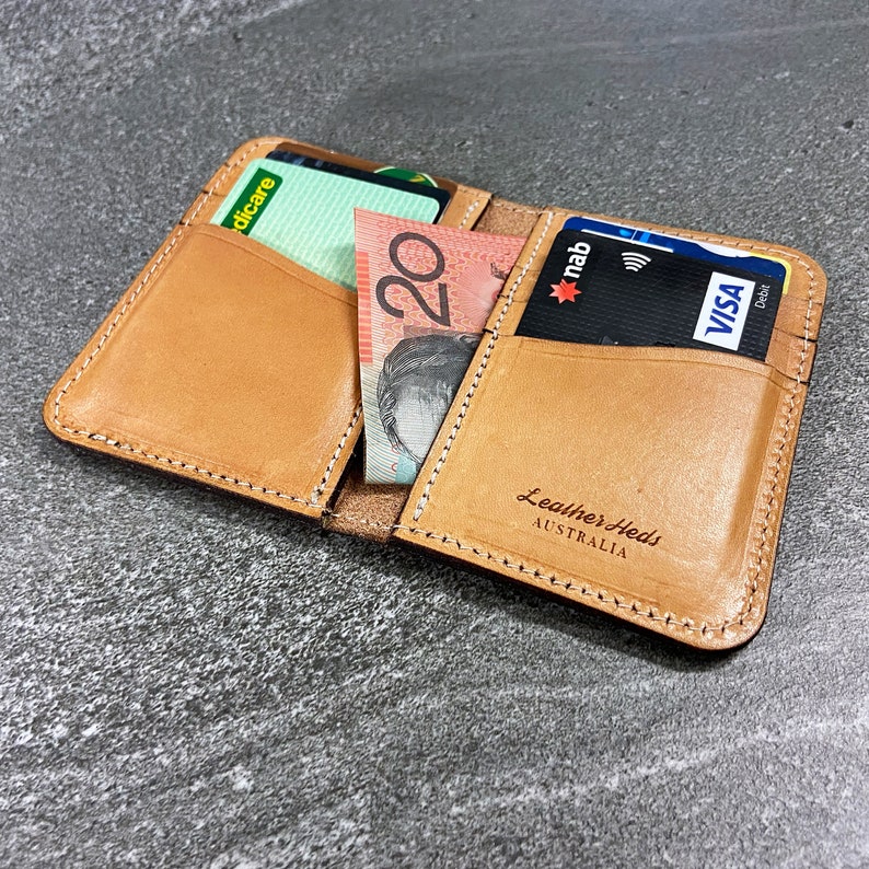 Natural leather vertical card wallet. image 5