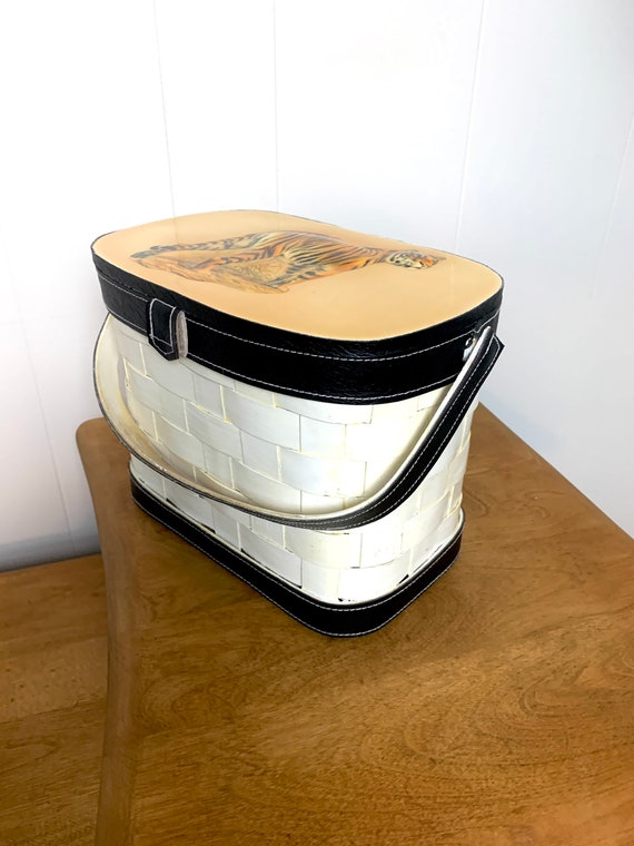 1960s -1970s Basket Box Hard Case Handbag White A… - image 5