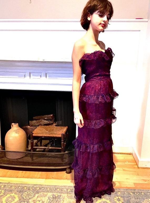 Vintage Formal Evening Dress Oscar De La Renta Size 8 Chiffon Ruffles  Purple Magenta Built in Corset Fitted Floral Strapless Floor Length - Etsy