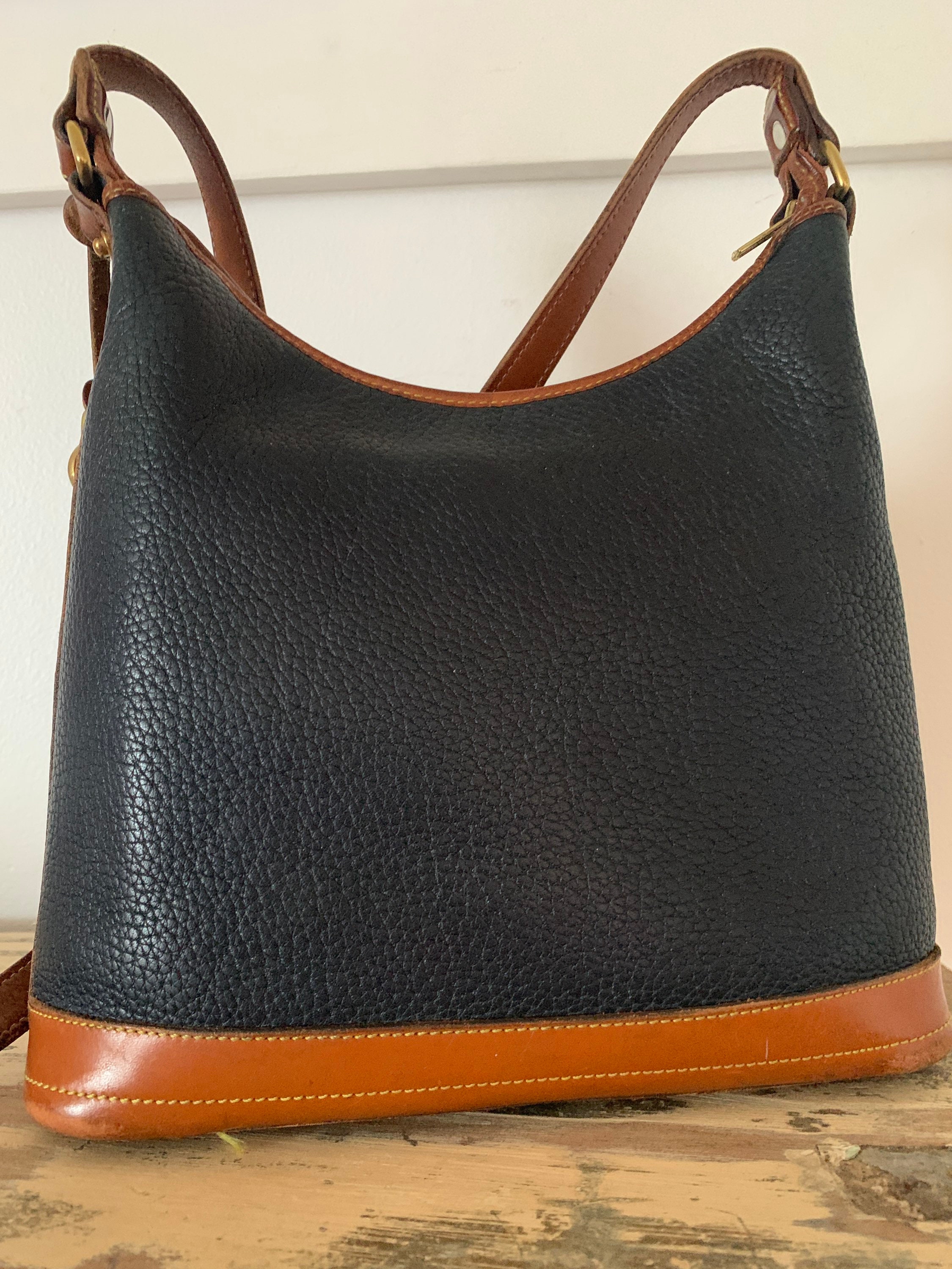 Vintage Dooney and Bourke Navy Pebble Leather Shoulder Bag Zip Top