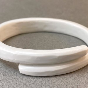 spiral bangle bracelet size M 4721
