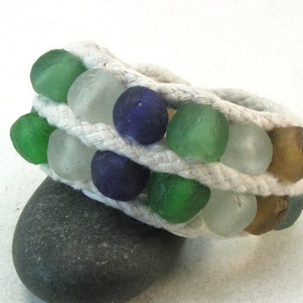 glass bead cuff bracelet size medium 3696