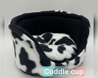 Guinea Pig Cuddle cup | Guinea pig bed | Guinea pig sleep | Guinea pig fleece bed