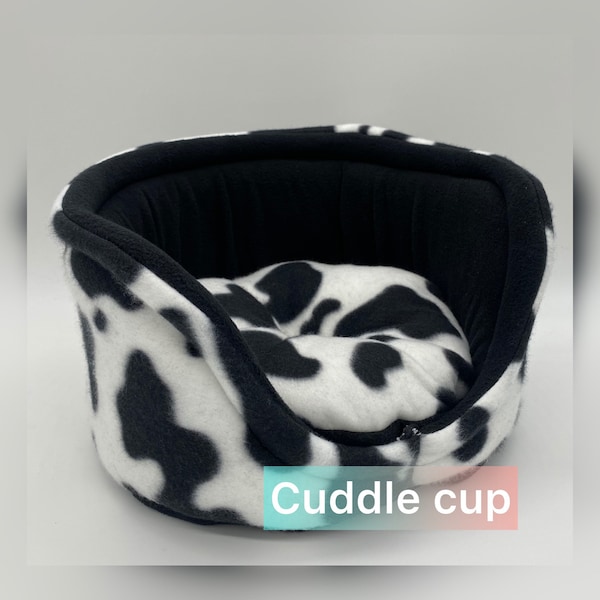 Guinea Pig Cuddle cup | Guinea pig bed | Guinea pig sleep | Guinea pig fleece bed