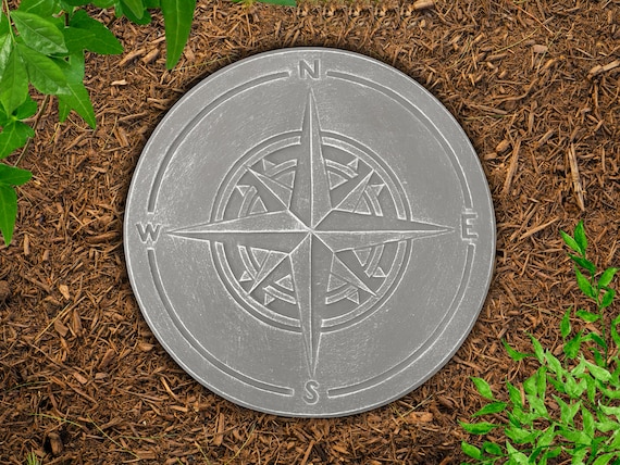 Garden Decoration: Compass Stepping Stone, Compass Rose Statue for Garden, Beach Decor, Outdoor Pathway Accent