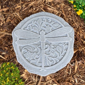 Dragonfly Stepping Stone for garden dragonfly stepping stone Dragonfly Garden stone Antiqued Dragonfly Stepping Stone for Walkway