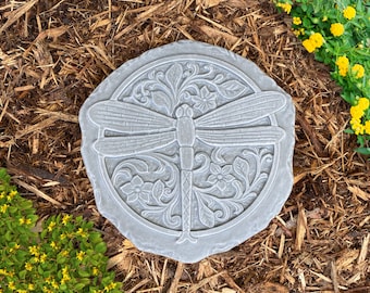Dragonfly Stepping Stone for garden dragonfly stepping stone Dragonfly Garden stone Antiqued Dragonfly Stepping Stone for Walkway