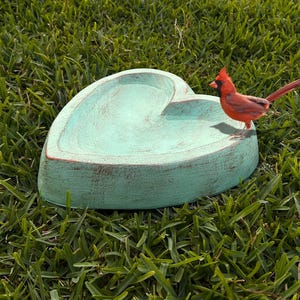 Bird Bath Antique Copper Heart Shape, Decorative Outdoor Bird Feeder, Garden Gift for Nature Lovers