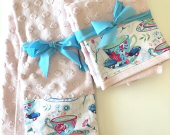 Pink towel set/kitchen towel set/bath towel set/bath towels/bathroom towels/pink towels/tea cup print towels